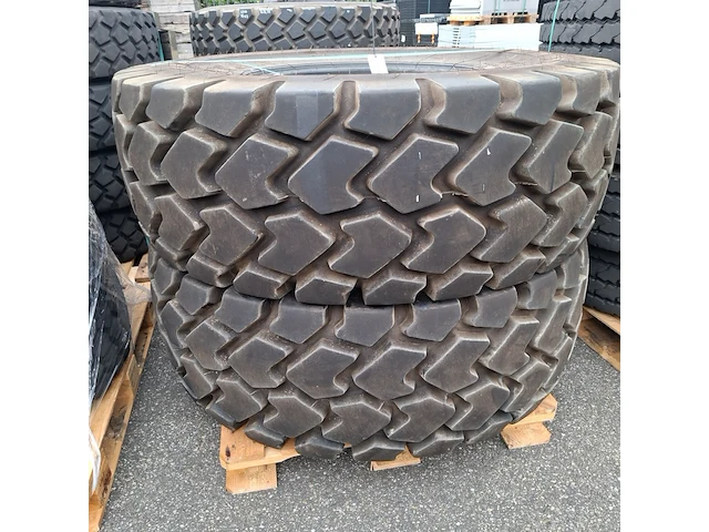 2x shovelband, titan, mxl - afbeelding 1 van  6