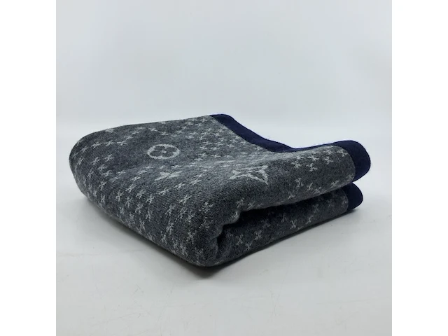 2x sjaal, louis vuitton - afbeelding 5 van  12