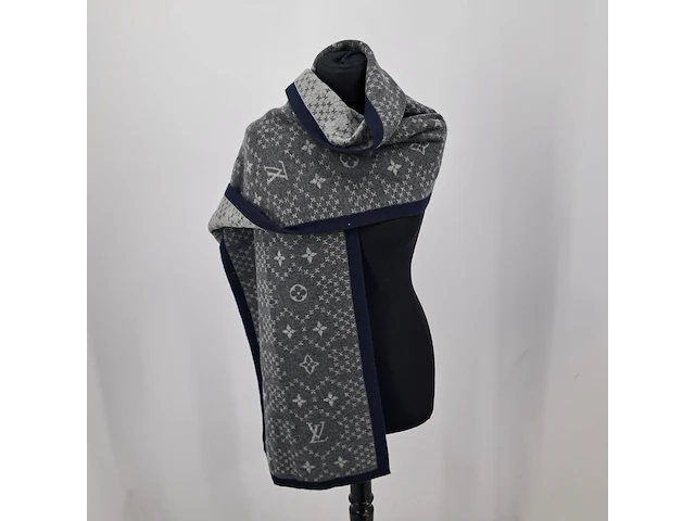 2x sjaal, louis vuitton - afbeelding 8 van  12