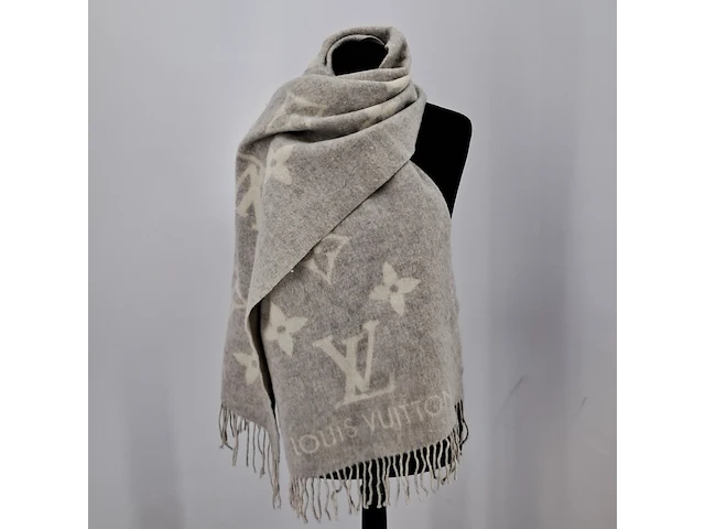 2x sjaal, louis vuitton - afbeelding 11 van  12