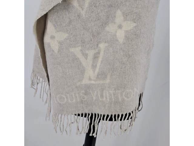 2x sjaal, louis vuitton - afbeelding 12 van  12