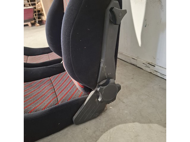 2x sportstoelen zonder geleiders en bevestiging - afbeelding 7 van  9