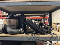 2x stelling met inhoud auto accessoires, onderdelen en gereedschap w.o. bosch, ruville, volkswagen, ferm - afbeelding 2 van  25