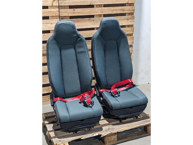 2x stoel voor o.a. volvo fe - afbeelding 14 van  17