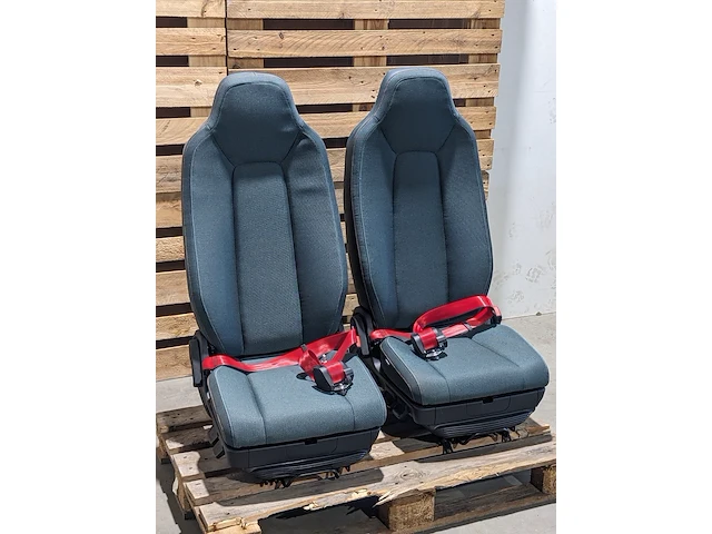 2x stoel voor o.a. volvo fe - afbeelding 6 van  13