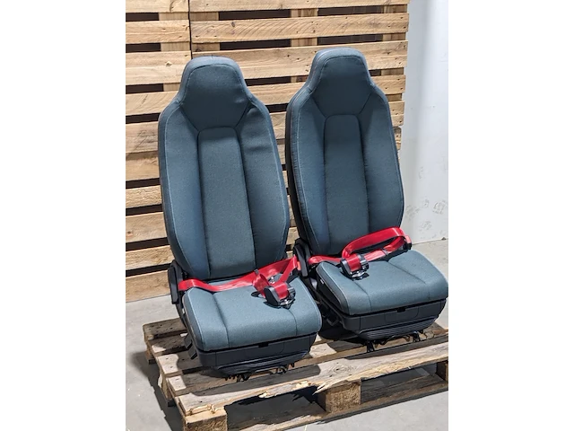 2x stoel voor o.a. volvo fe - afbeelding 5 van  12