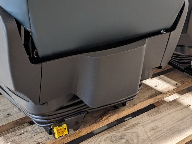 2x stoel voor o.a. volvo fe - afbeelding 4 van  13