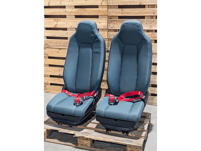 2x stoel voor o.a. volvo fe - afbeelding 1 van  13