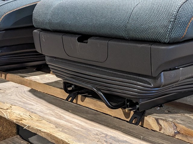 2x stoel voor o.a. volvo fe - afbeelding 12 van  13