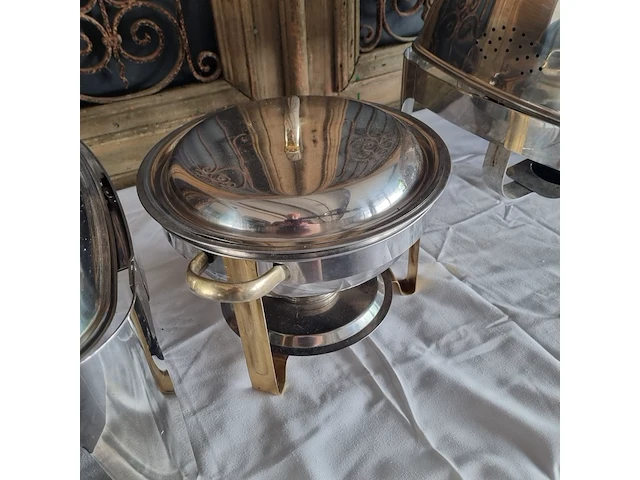 2x tafel met warmhoud apparatuur, o.a. rechaud - afbeelding 12 van  13