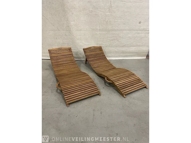 2x teakhouten design ligbedden - afbeelding 1 van  4