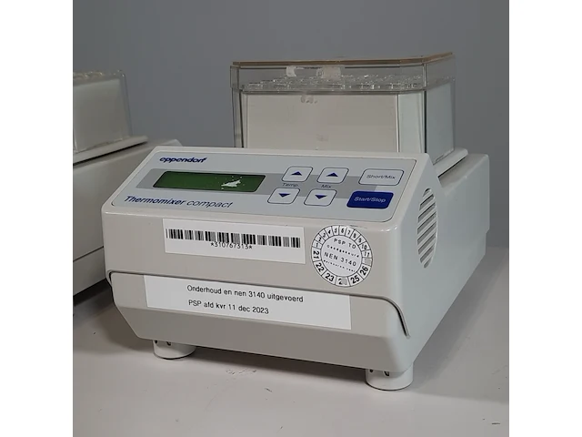 2x thermomixer, eppendorf, thermomixer comfort / compact - afbeelding 8 van  9