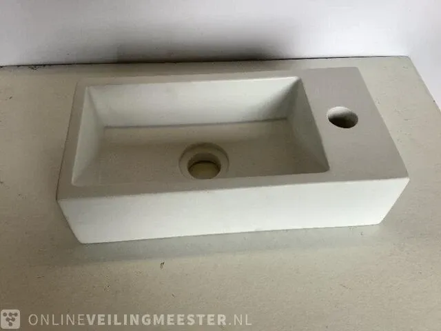 2x toiletfontein wit - afbeelding 1 van  2