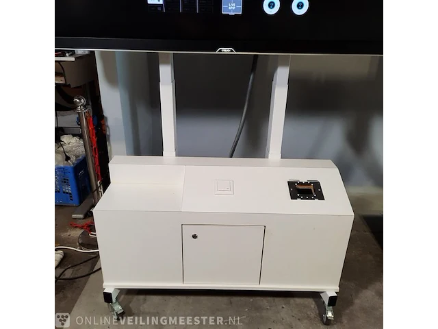 2x touch screen monitor op verrijdbare standaard ctouch, ct65led80b20piruhd - afbeelding 22 van  25