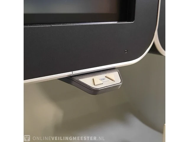 2x touch screen monitor op verrijdbare standaard ctouch, ct65led80b20piruhd - afbeelding 11 van  13