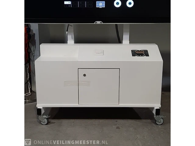 2x touch screen monitor op verrijdbare standaard ctouch, ct65led80b20piruhd - afbeelding 12 van  13