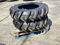 2x tractorbanden nieuw bridgestone, 13.6 x 28, zwart - afbeelding 1 van  4