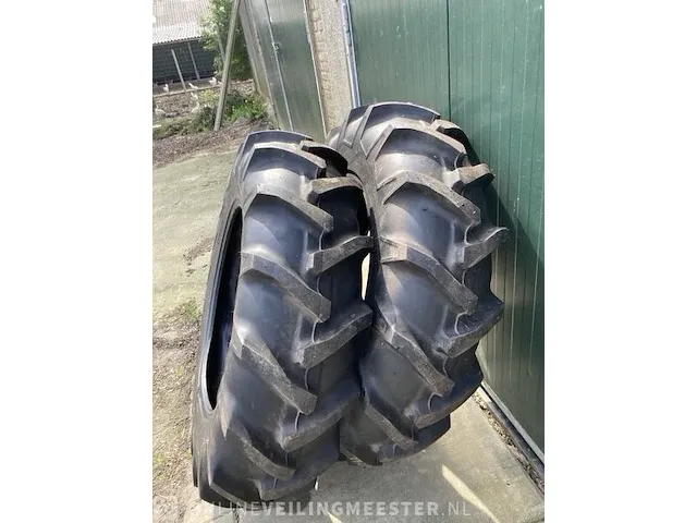 2x tractorbanden nieuw bridgestone, 13.6 x 28, zwart - afbeelding 4 van  4