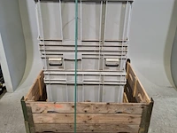 2x transportkist, engels - afbeelding 1 van  5
