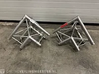 2x truss corner prolyte, x30d - c012 3 way corner r. ad - afbeelding 1 van  4