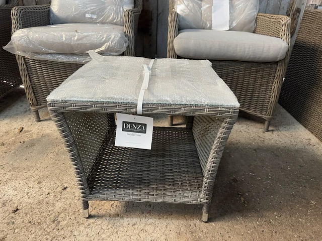 2x tuinstoel met kussens met 1x bijzettafel met glasplaat w.o. denza - afbeelding 5 van  5
