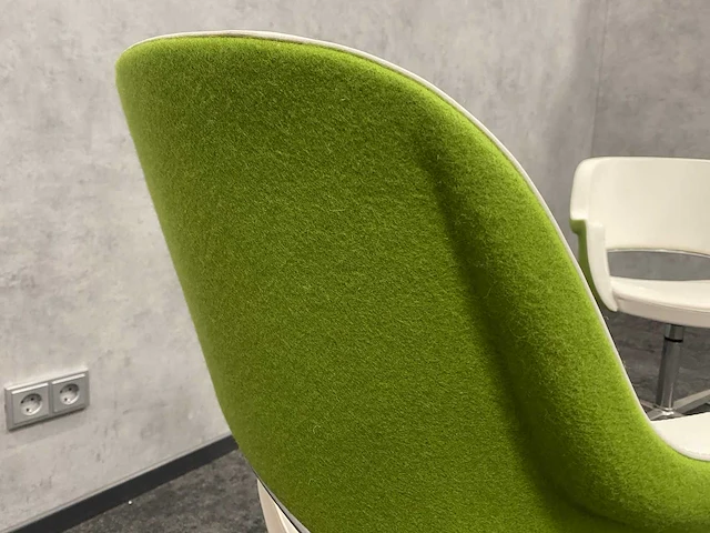 2x twinform - design fauteuil - wit leder/ groene stoffering - afbeelding 10 van  14