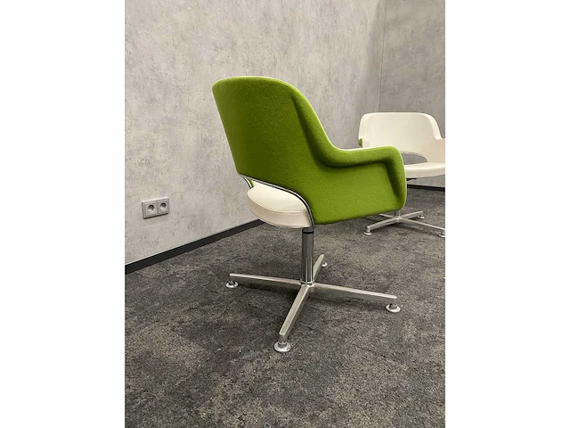 2x twinform - design fauteuil - wit leder/ groene stoffering - afbeelding 8 van  14