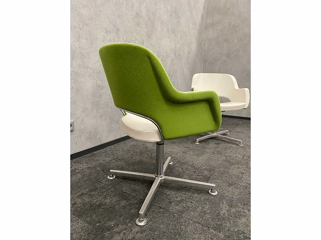 2x twinform - design fauteuil - wit leder/ groene stoffering - afbeelding 9 van  14
