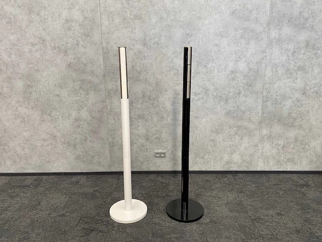 2x umbra flapper - design garderobe standaard - afbeelding 6 van  13