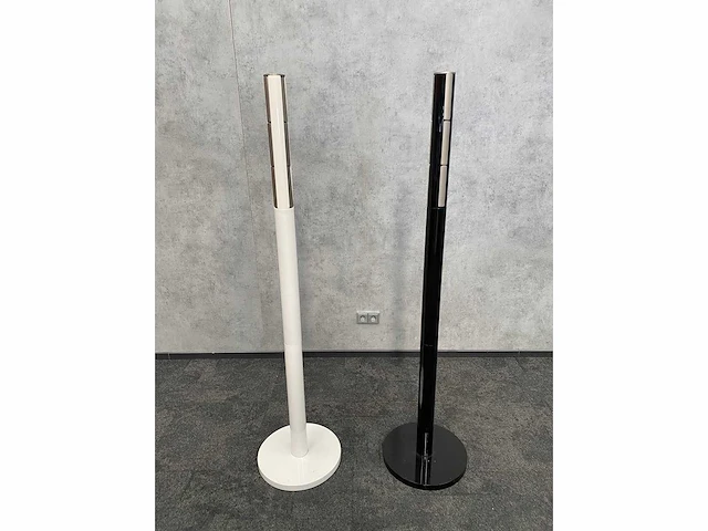 2x umbra flapper - design garderobe standaard - afbeelding 7 van  13