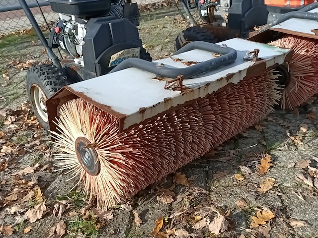 2x veegmachine rolbezem, lumag, km-800, 2013 - afbeelding 12 van  12