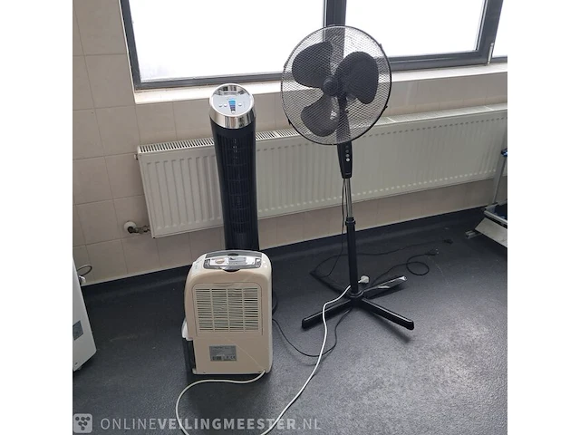 2x ventilator met luchtontvochtiger honeywell, trotec - afbeelding 1 van  9