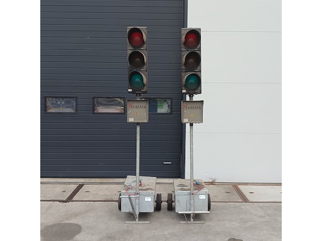 2x verkeerslicht fabema - afbeelding 1 van  19