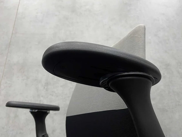 2x vitra - bureaustoel, 2x vitra conferentiestoel - afbeelding 17 van  17