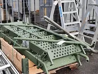 2x voertuig trap in onderdelen - afbeelding 2 van  6