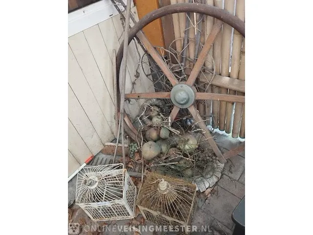 2x vogelkooitjes met decormateriaal - afbeelding 1 van  2