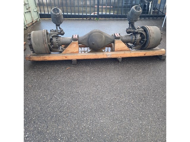 2x vrachtwagen as - afbeelding 1 van  9