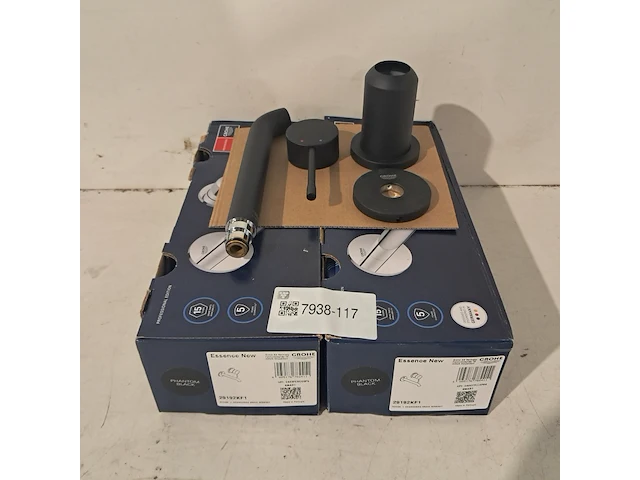 2x wastafelkraan, grohe, essence new, mat zwart - afbeelding 1 van  2