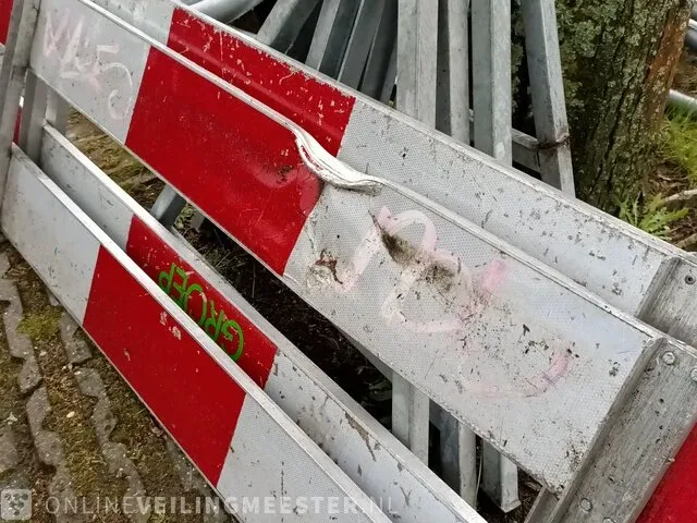 2x weg afzetting, breedte ca. 250 cm - afbeelding 2 van  4