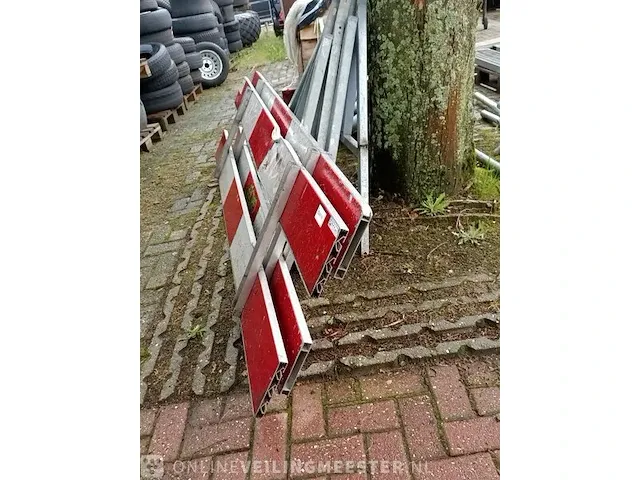 2x weg afzetting, breedte ca. 250 cm - afbeelding 4 van  4