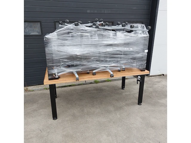 2x werktafel met 10x bureaustoel - afbeelding 3 van  10