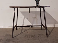 2x werktafel met bankschroef - afbeelding 5 van  12