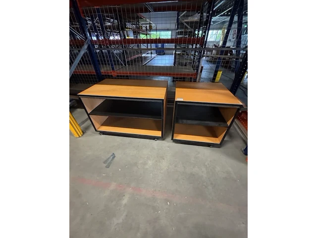 2x winkeldisplay verrijdbaar - afbeelding 1 van  5