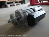 2x zaagmotor met rem - afbeelding 1 van  4