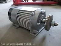 2x zaagmotor met rem - afbeelding 3 van  4