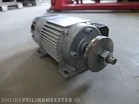 2x zaagmotor met rem - afbeelding 1 van  4