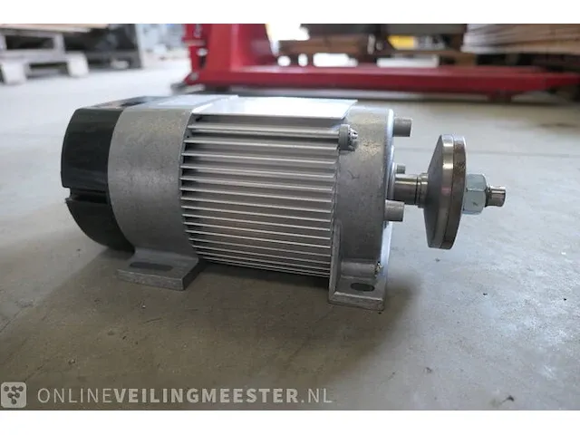 2x zaagmotor met rem - afbeelding 2 van  4