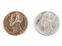 2x zilveren guldens koning willem 1847, 1848 - afbeelding 1 van  5