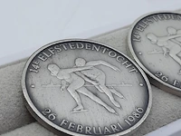 2x zilveren penning, elf stedentocht 1986 - afbeelding 3 van  5