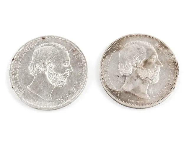 2x zilveren rijksdaalders koning willem 1868, 1869 - afbeelding 1 van  6
